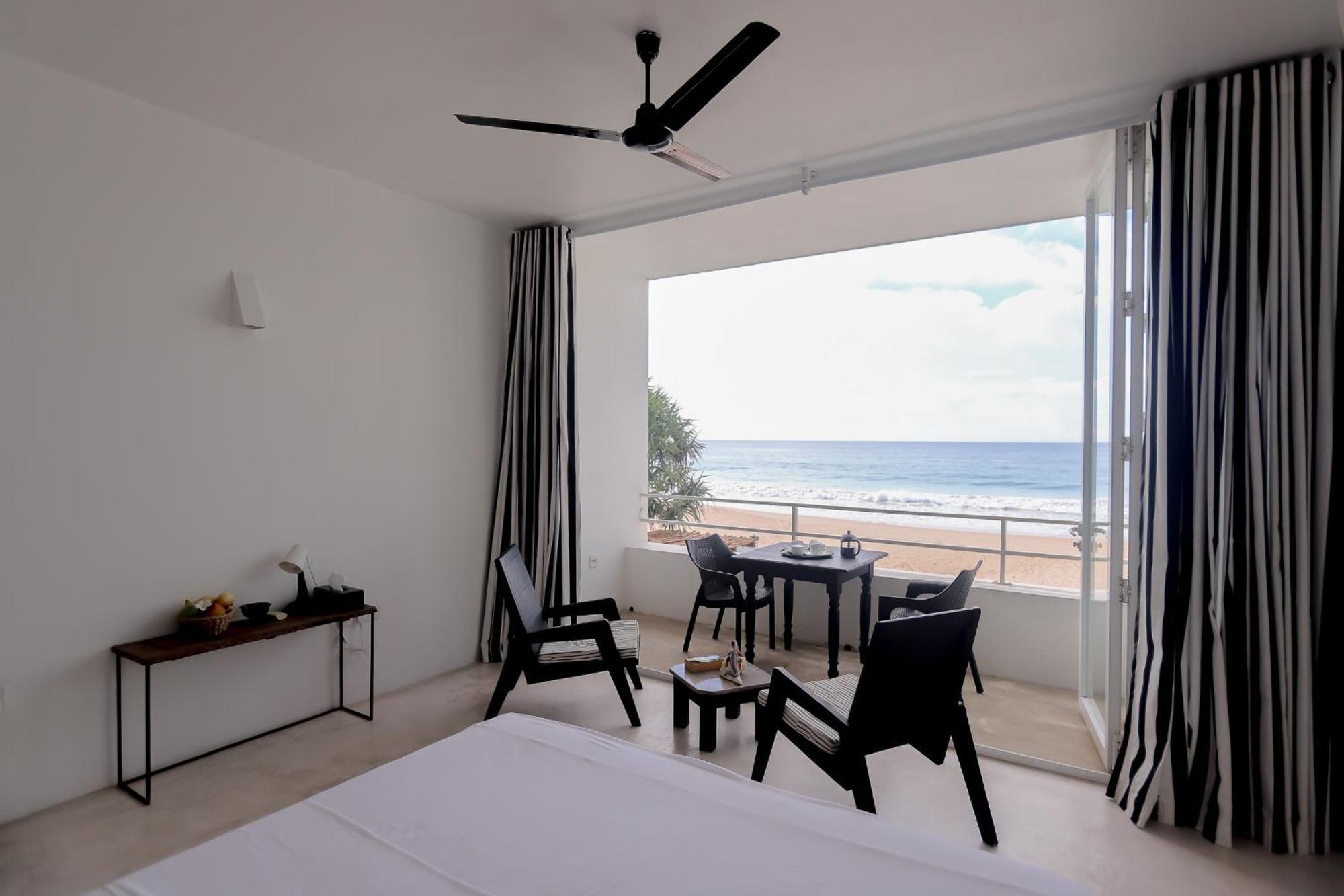 Bieshu Beach Hive Habaraduwa Central Esterno foto
